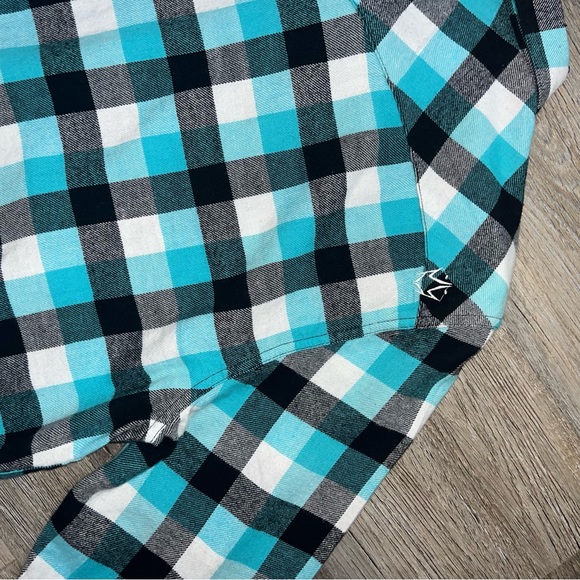 NWT Rusty Twisted flannel - Picture 5 of 6